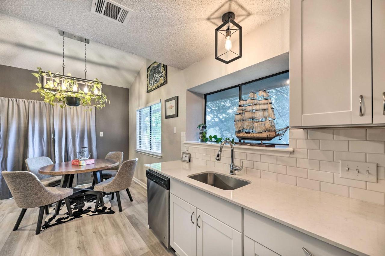 Gorgeous Austin Getaway With Fire Pit About 8 Mi To Dtwnヴィラ エクステリア 写真