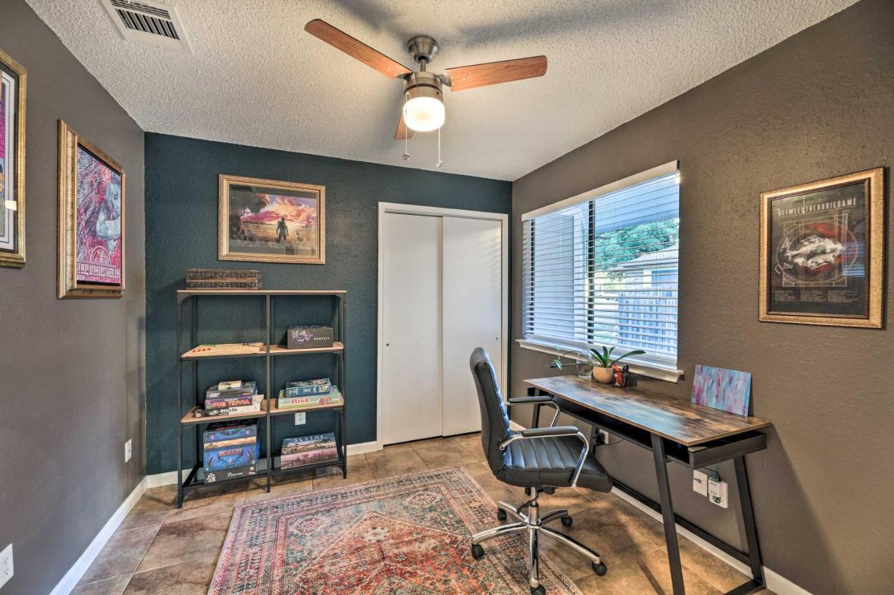 Gorgeous Austin Getaway With Fire Pit About 8 Mi To Dtwnヴィラ エクステリア 写真